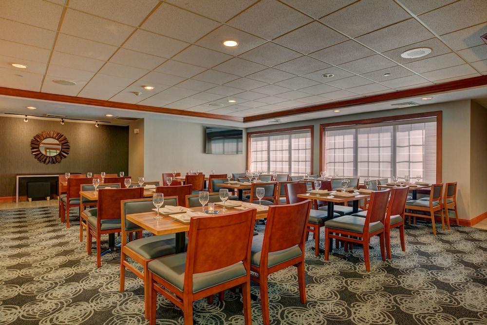Holiday Inn Milwaukee Airport By Ihg Екстериор снимка