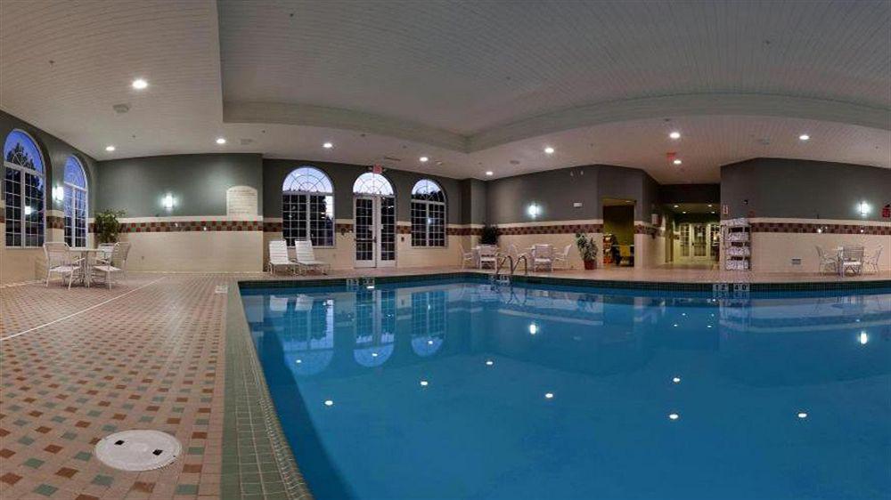 Holiday Inn Milwaukee Airport By Ihg Екстериор снимка