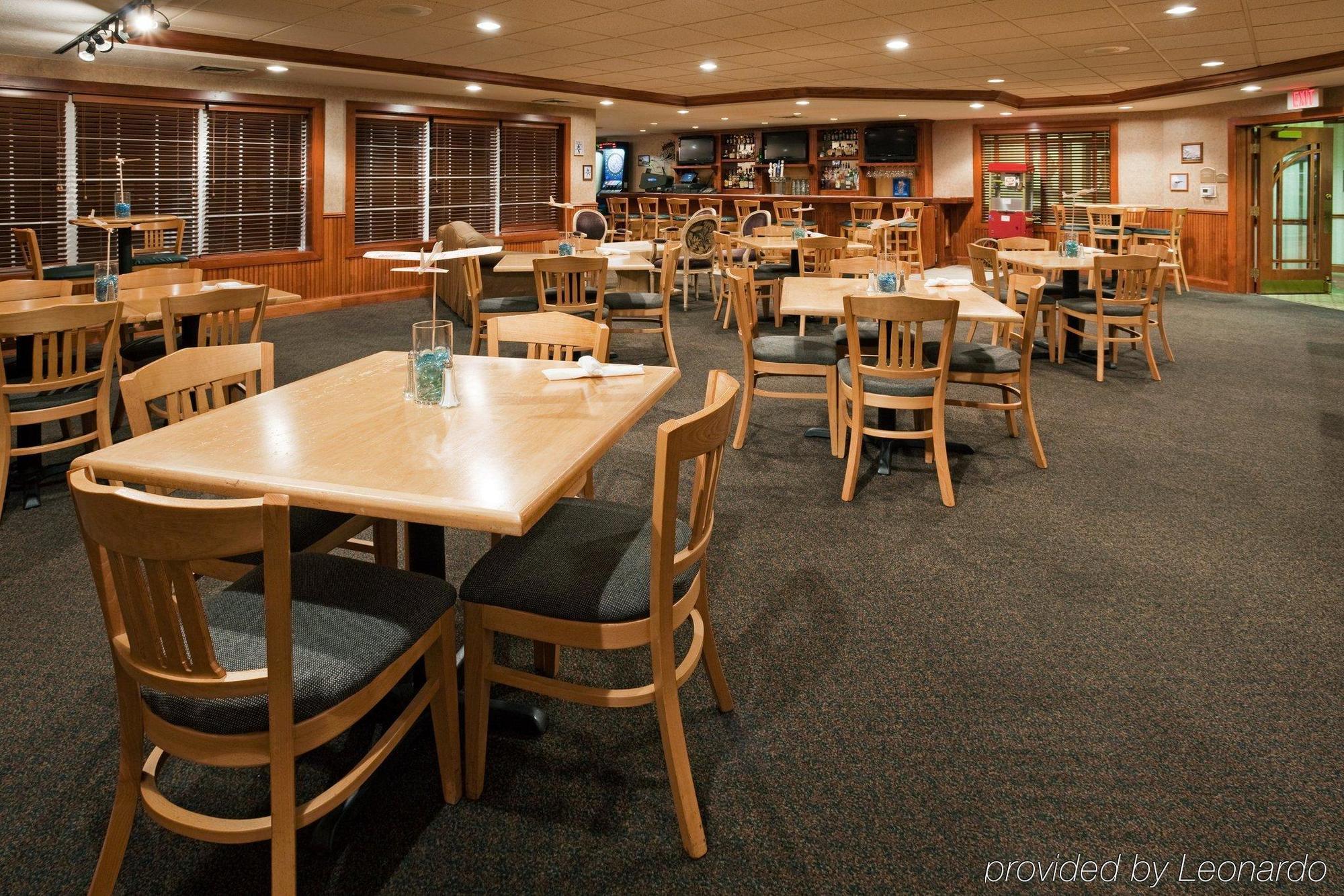 Holiday Inn Milwaukee Airport By Ihg Екстериор снимка