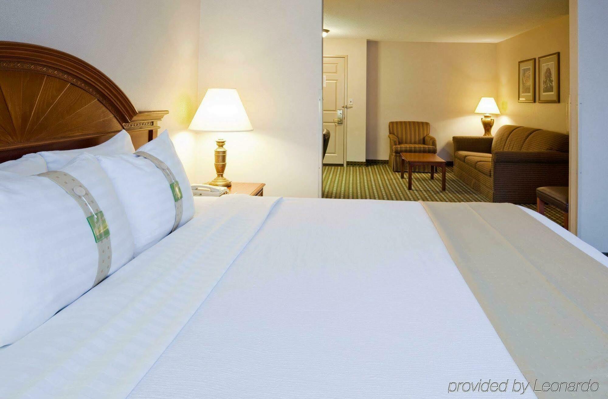 Holiday Inn Milwaukee Airport By Ihg Екстериор снимка