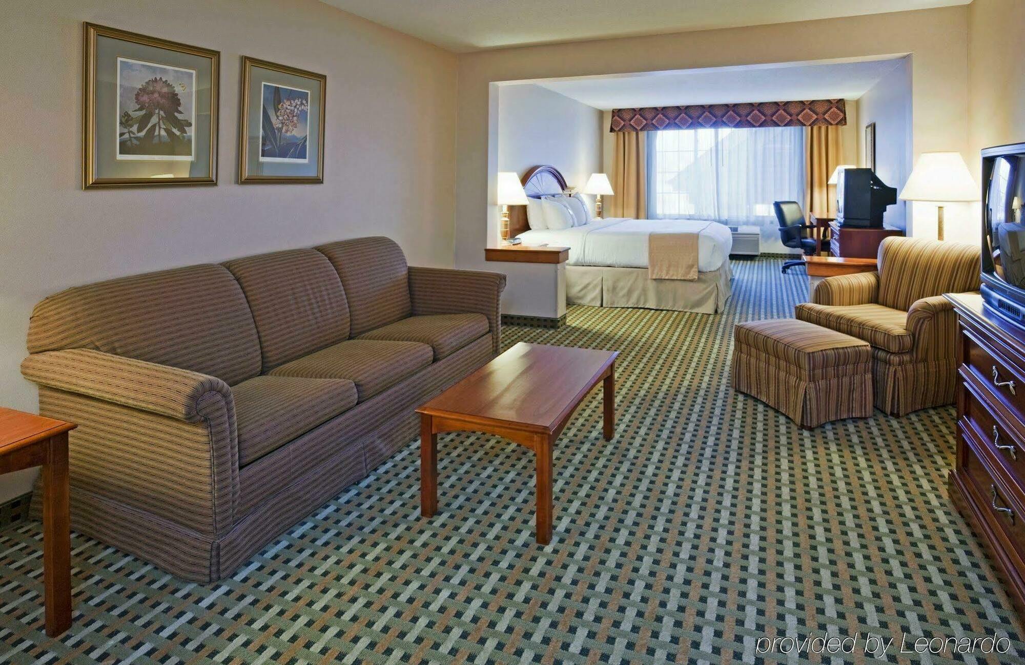 Holiday Inn Milwaukee Airport By Ihg Екстериор снимка